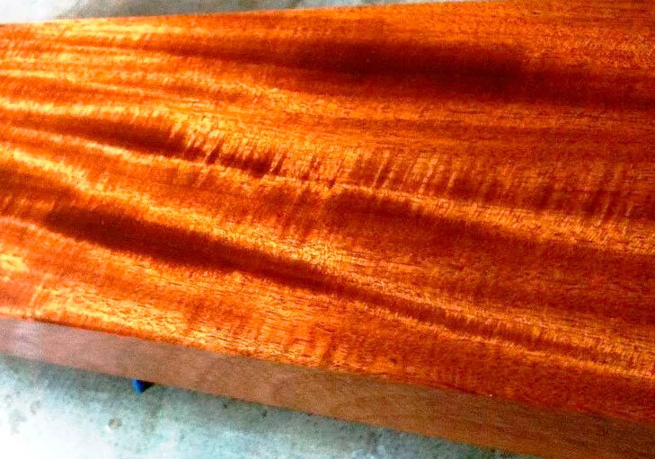 массива африканского махагона