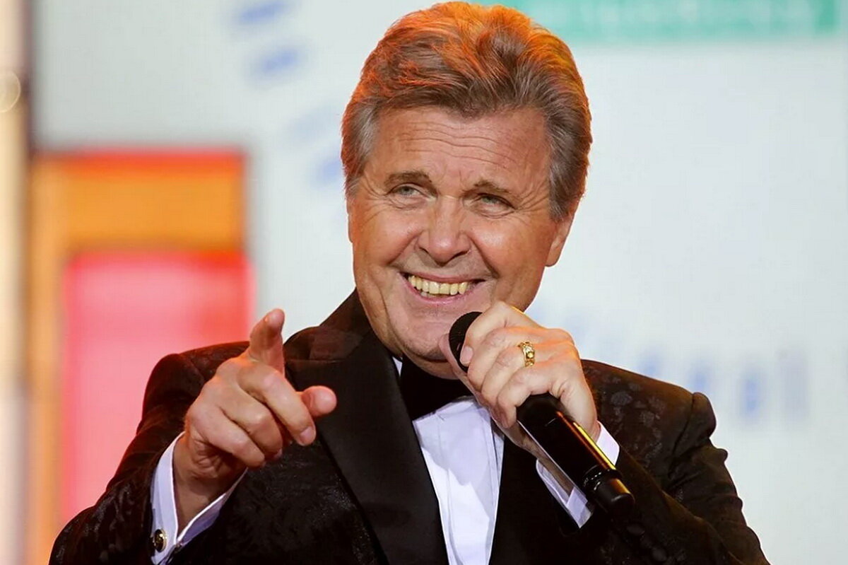 Лев Лещенко 