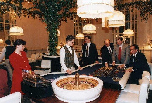 Казино Жар-птица на Красной Пресне в начале 90-х