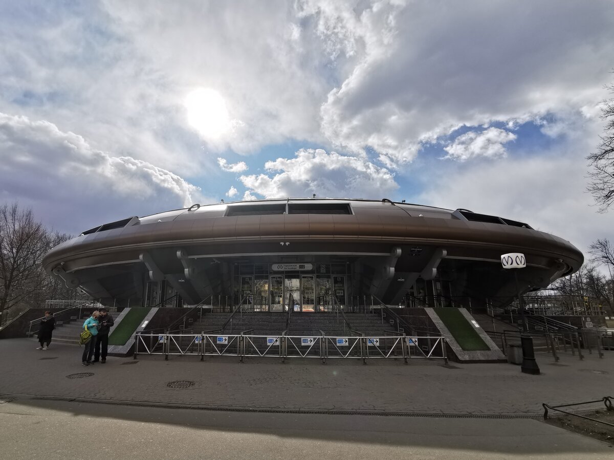 фото станции метро горьковская в санкт петербурге