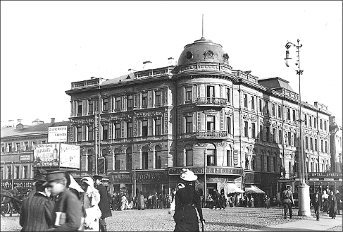 Тверская, 16. Здание, где с 1937 года будет располагаться ресторан ВТО