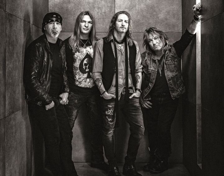 Gotthard - это горный массив в Швейцарии, где рождается прекрасная музыка. 