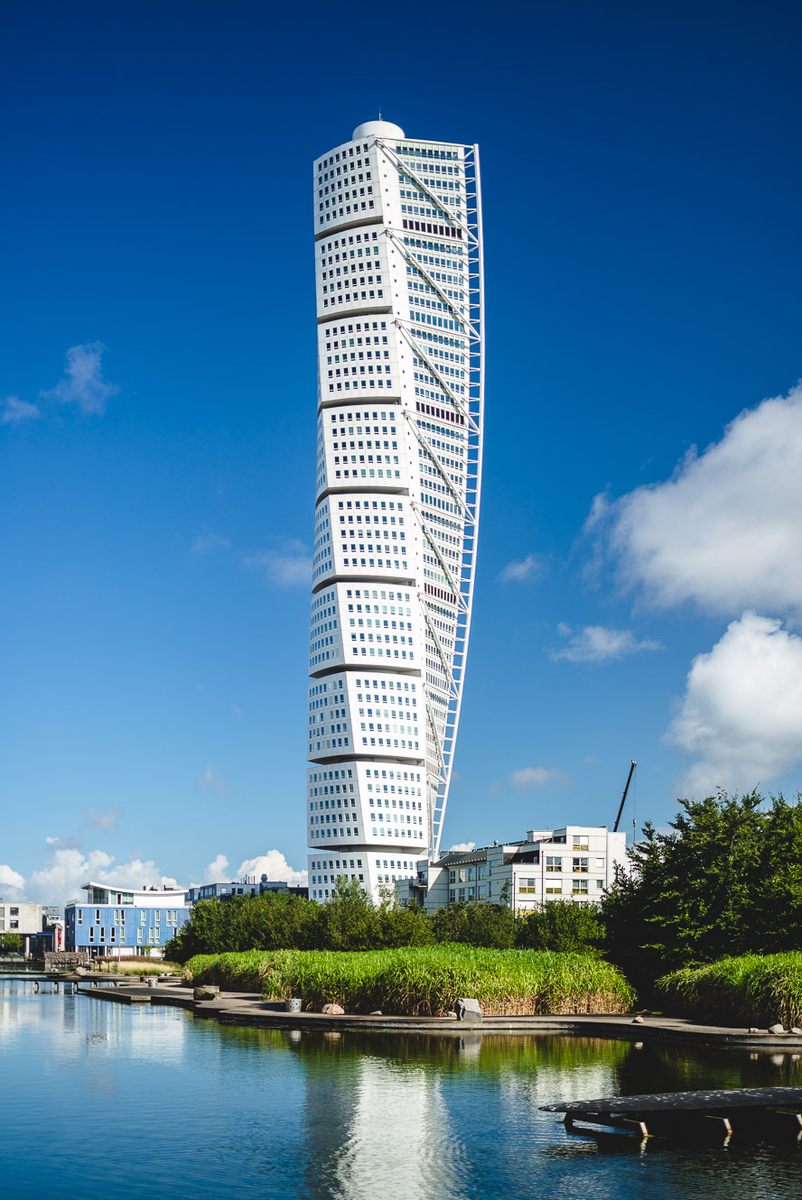 калатрава небоскреб в мальме. небоскреб turning torso мальмё швеция. швеция небоскребы. Turning torso сантьяго калатрава. небоскреб turning torso мальмё швеция.