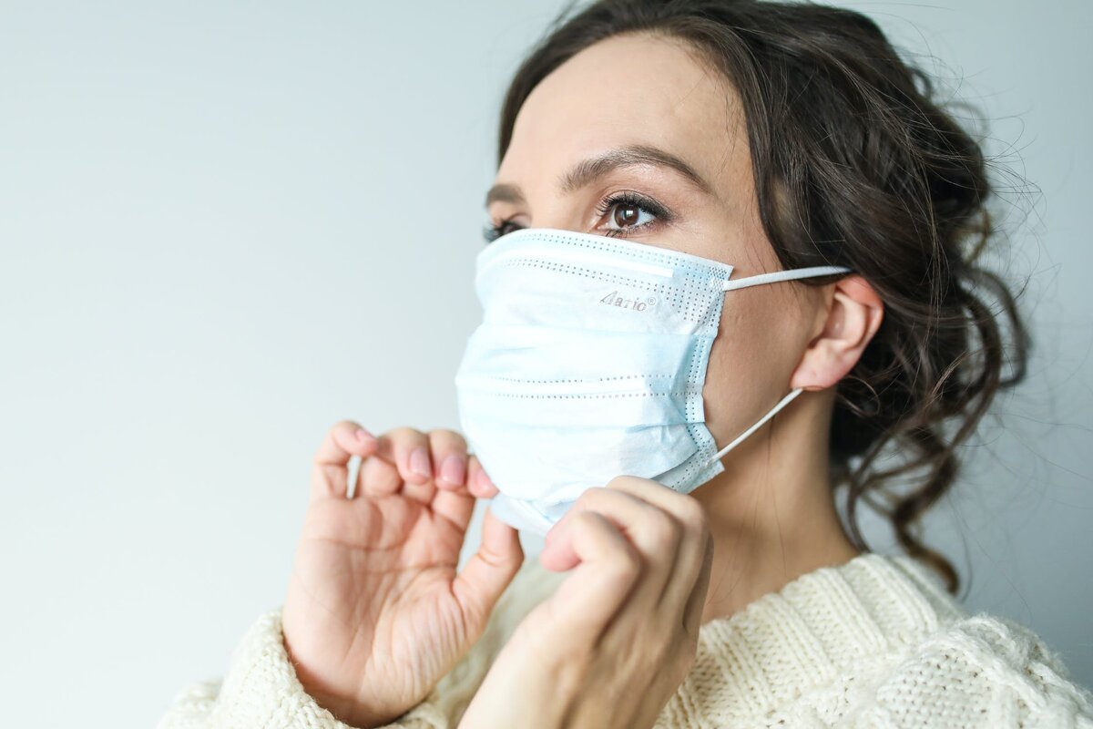 https://www.pexels.com/photo/woman-in-white-face-mask-3873193/