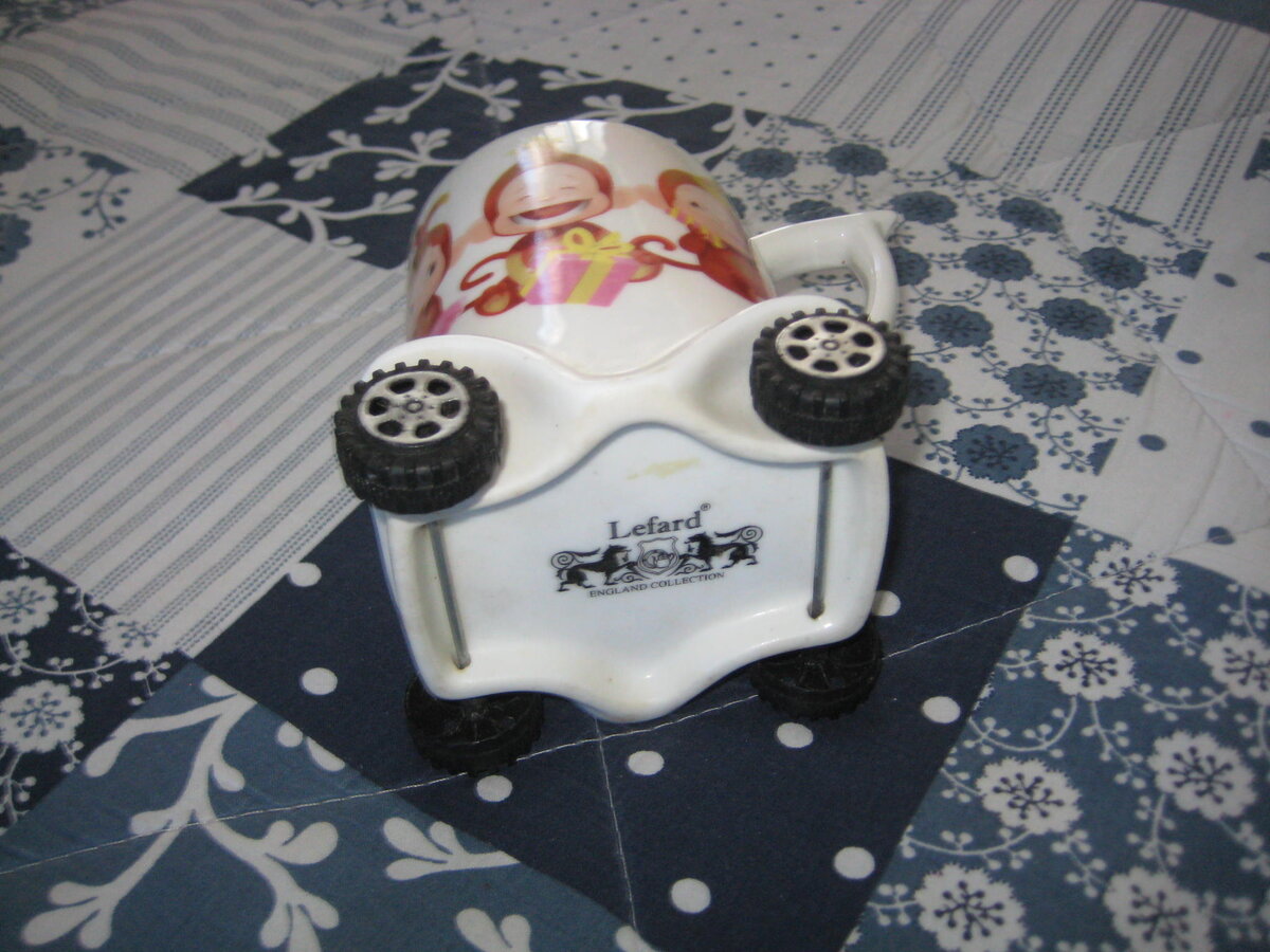 Кружка на колёсах