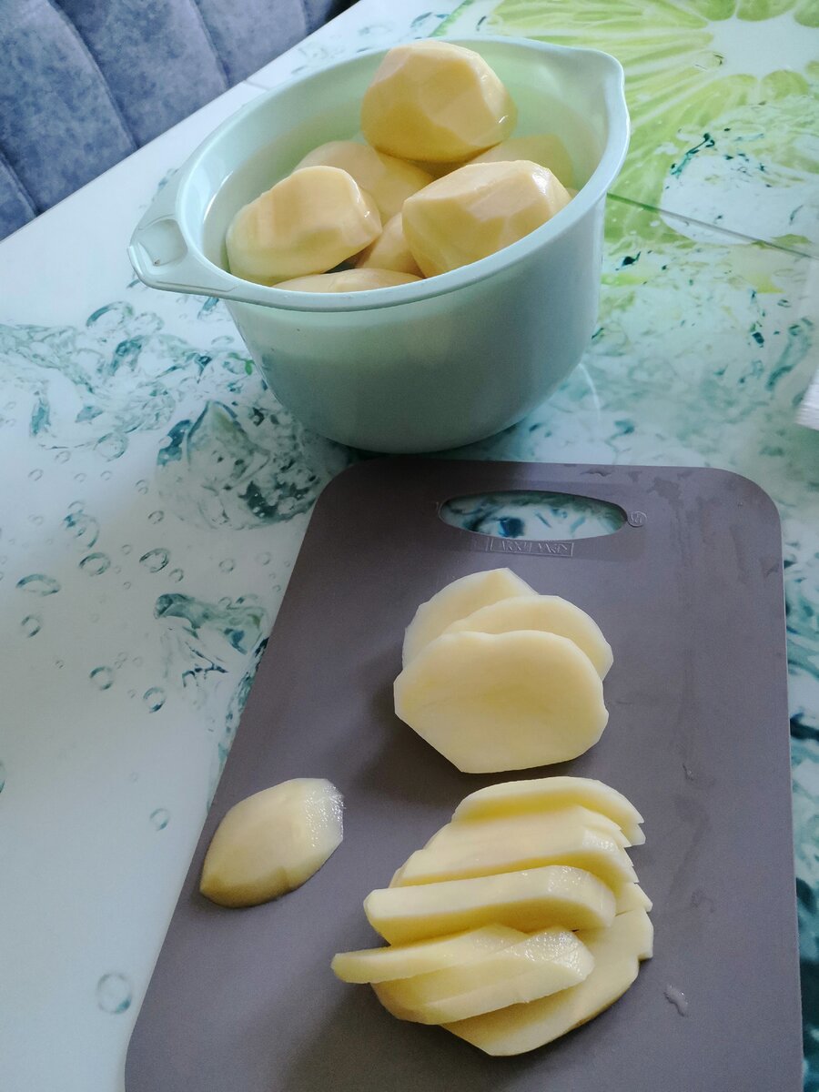 Чистим картофель