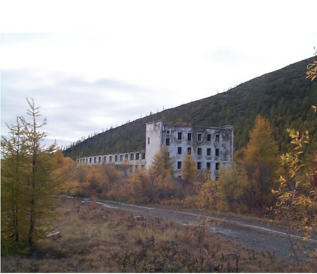 Административный блок в Бутугычаге