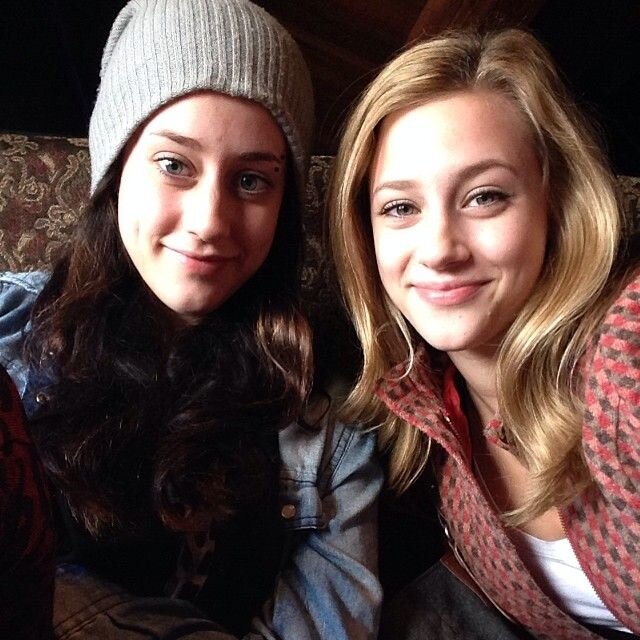 Лили и Хлои