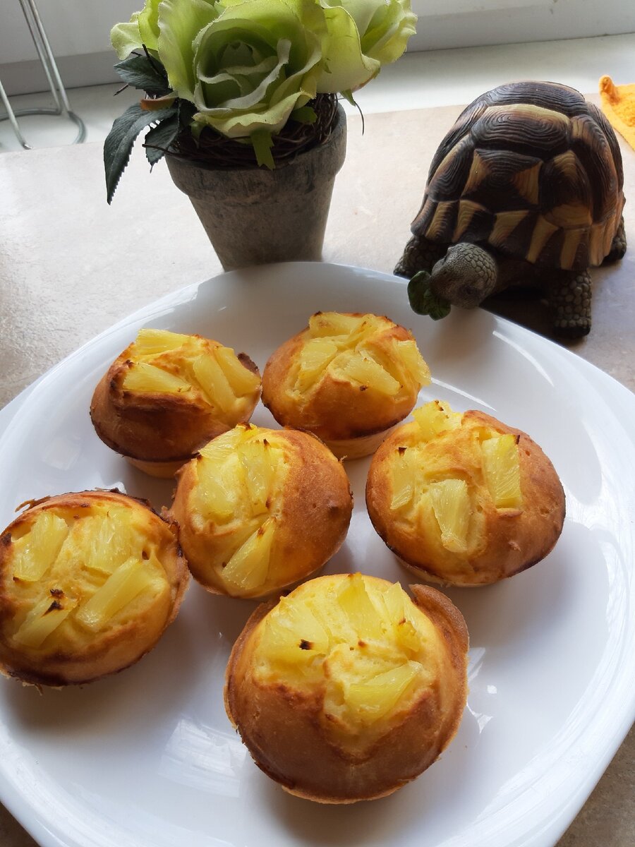 Творожные ПП кексики с ананасом! И конечно зеленый чай!