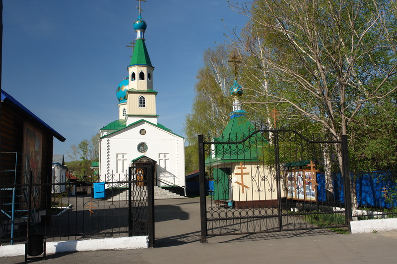 Церковь Преображения Господня Горно-Алтайск. Преображенский храм Горно-Алтайск. Храм Всемилостивого Спаса. Горно-Алтайск.