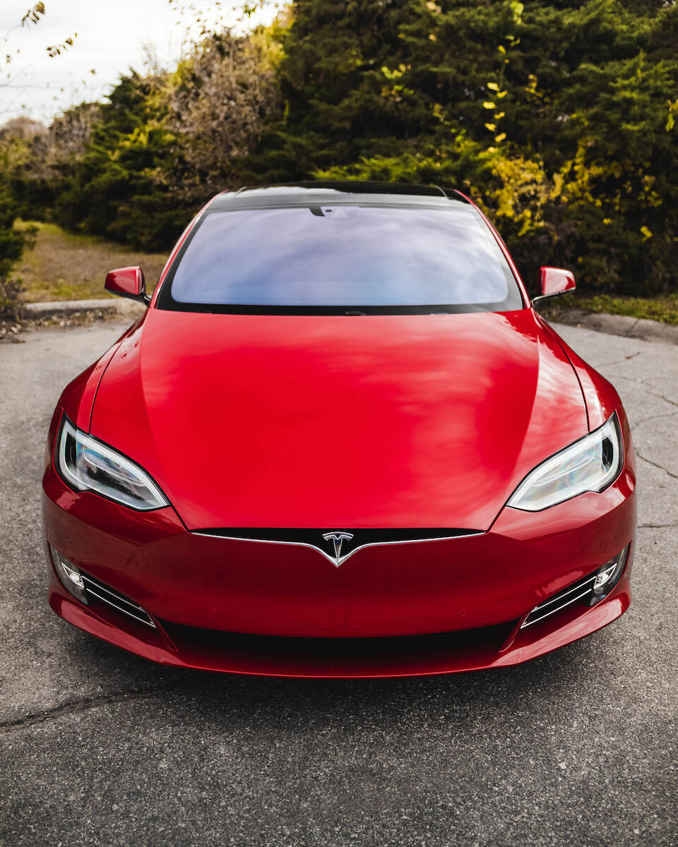 Tesla модель s