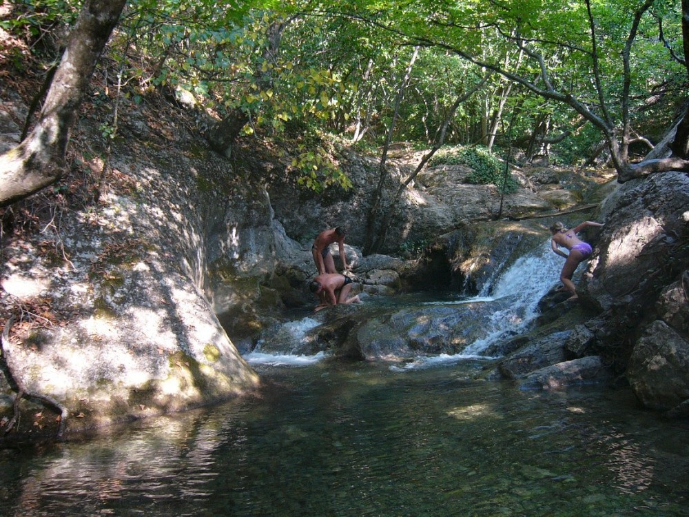 Ванна Молодости. Водопад Джур-Джур. Фото из интернет-источников.