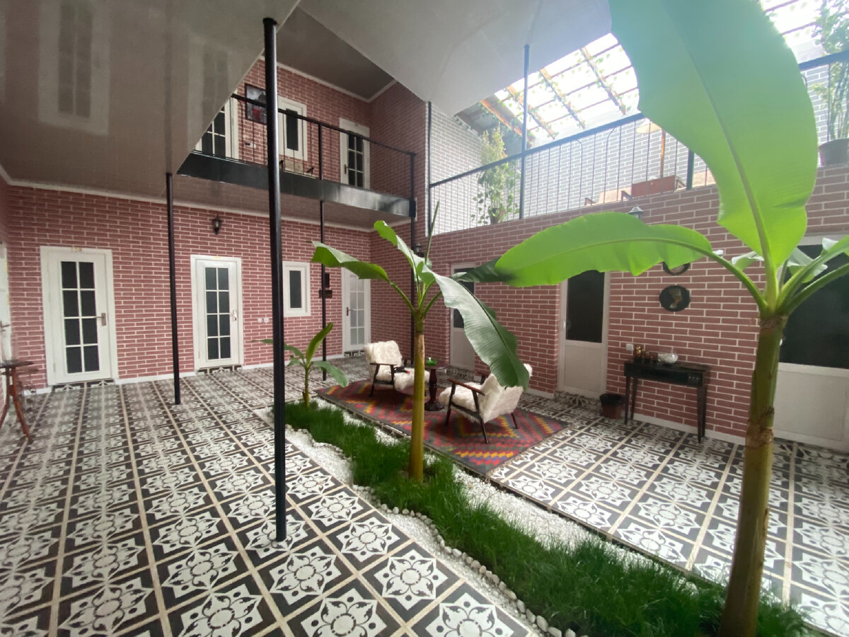 Стиль очень напоминает марокканские небольшие отели.