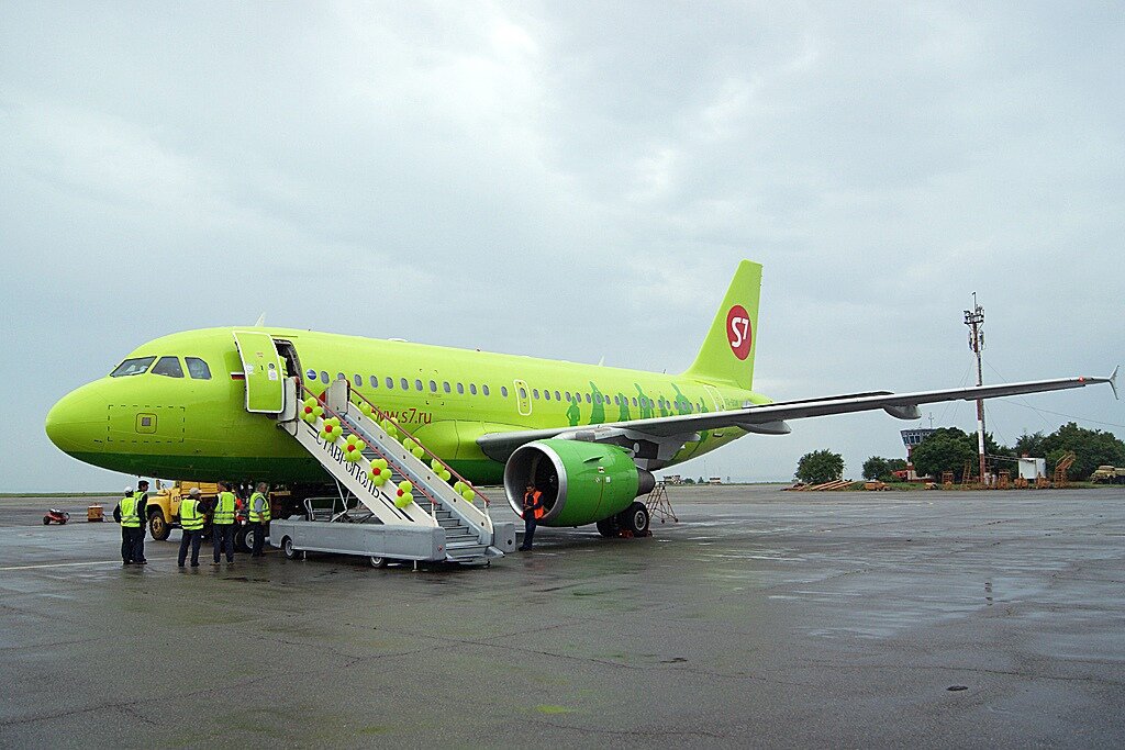Первый рейс S7 Airlines в Ставрополь, 20 июня 2011 года. Фото - Алексей Кутепов