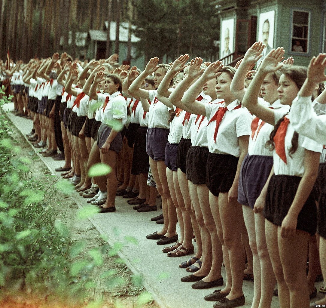 Детский отдых в Советском Союзе: замечательный пионерский лагерь |  ФиалкаМонмартра | Дзен