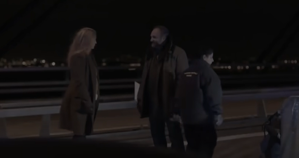 Кадр из сериала "Мост"