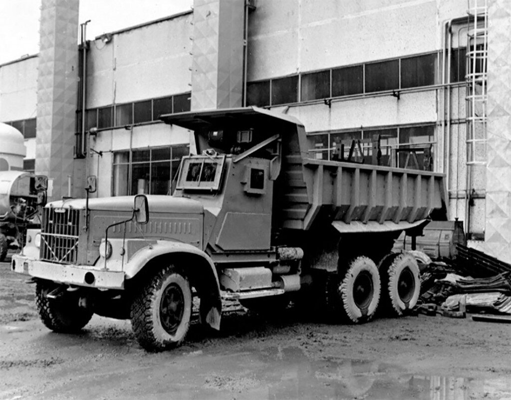 Седан-тягач и свинцовый КрАЗ: 3 самых необычных советских автомобилей |  Автомир | Дзен