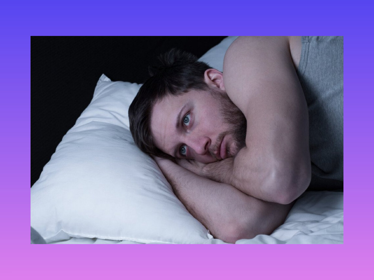 Thinking of you. Thinking sleeping. бессонница. беспокойный сон. спящий человек с улыбкой.