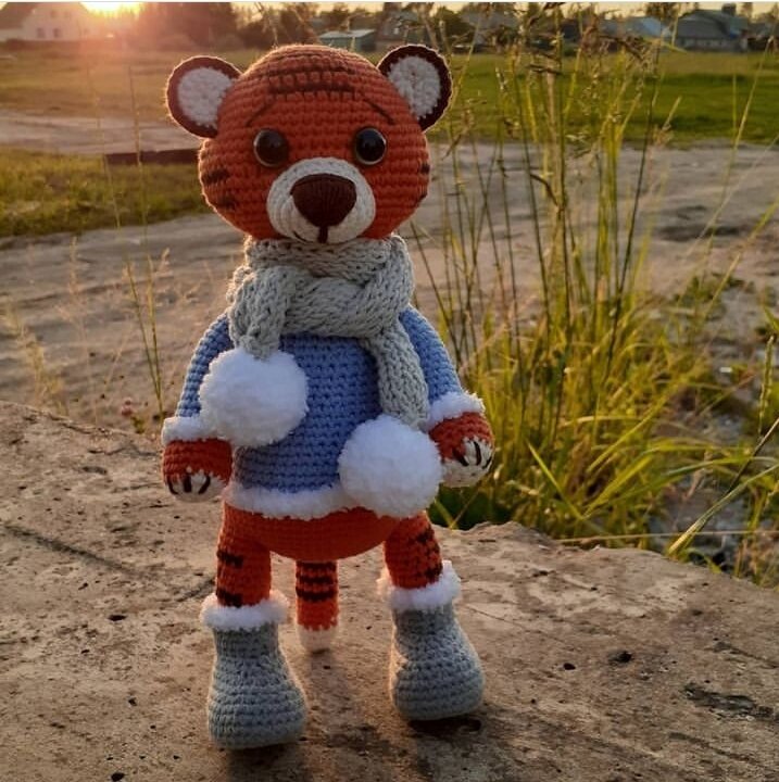 Тигрёнок Тишка. Связан по моему МК.  💰- 1600₽ + билет домой.