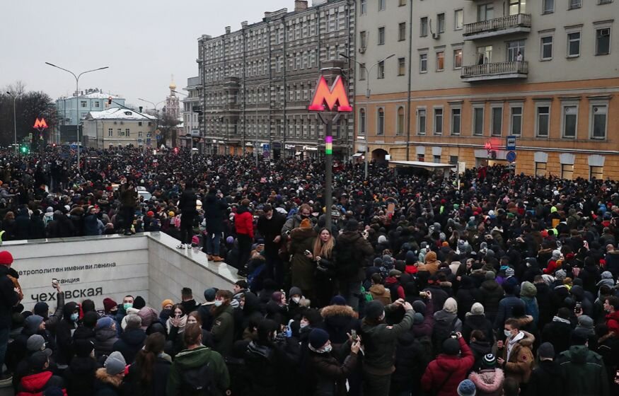    Госдума запретила проводить митинги около зданий органов власти