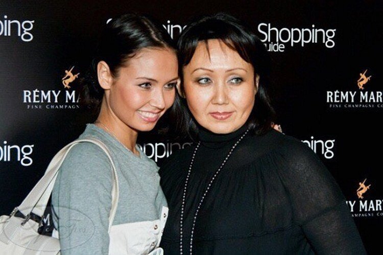 Ляйсан с мамой