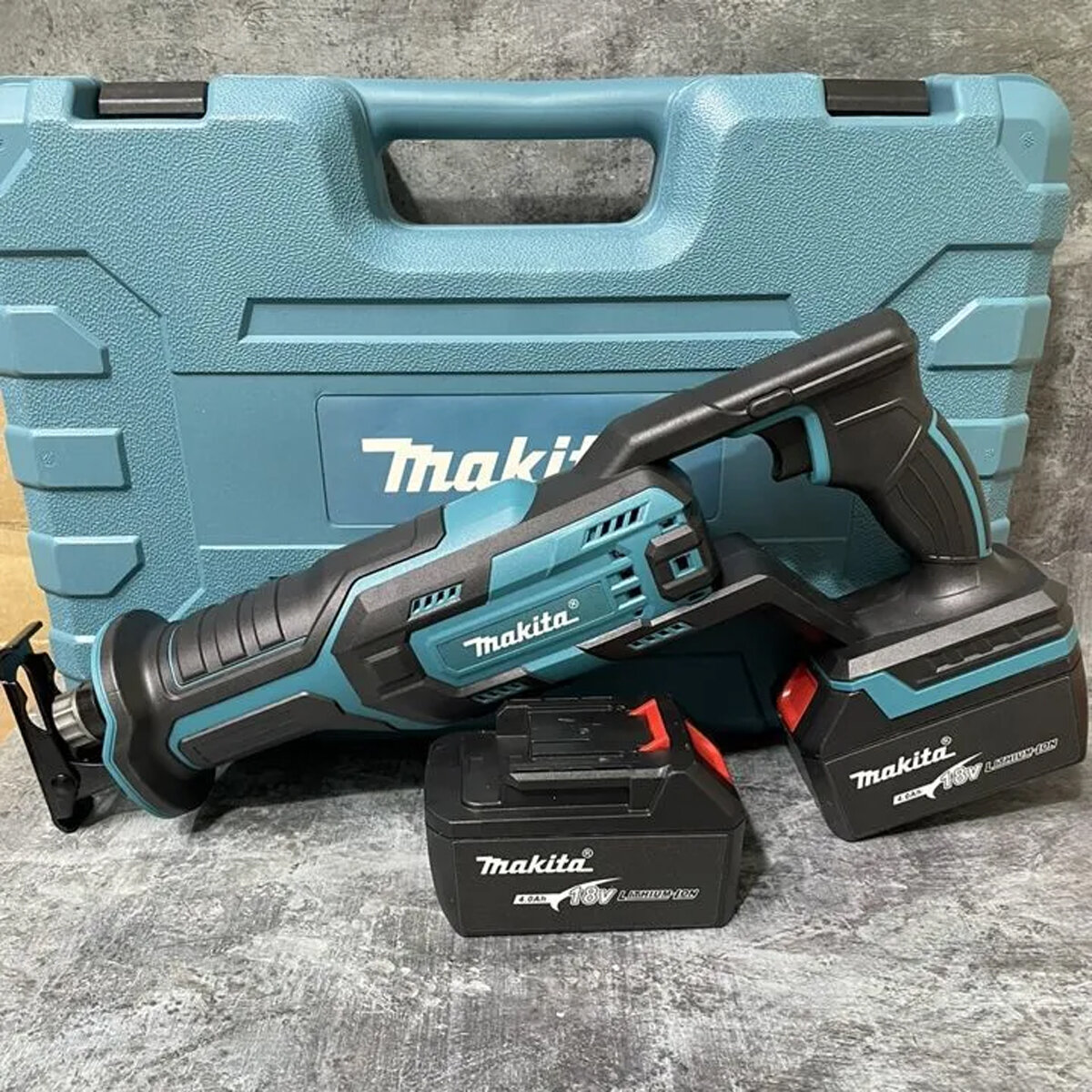 Аккумуляторная пила с Авито. Фото со страницы продавца