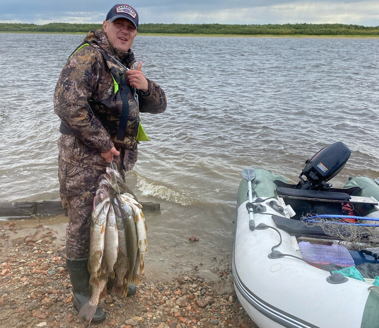    Бывший замдиректора филармонии рыбачит в Ханты-Мансийском автономном округе