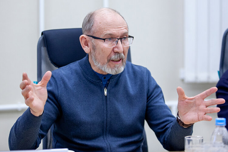    Дамир Исхаков: «Конечно, уже более пяти лет я нахожусь вне академической сферы. Однако заниматься научными исследованиями не перестал и не потерял контактов с учеными, прежде всего из Института истории имени Марджани» Фото: «БИЗНЕС Online»