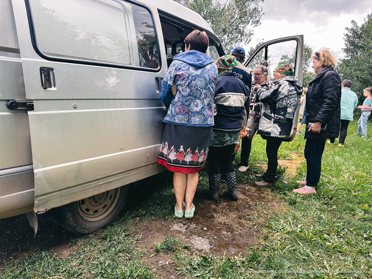 Что продают в деревенских автолавках и что чаще всего покупают местные  жители | Путешествия с фотокамерой | Дзен