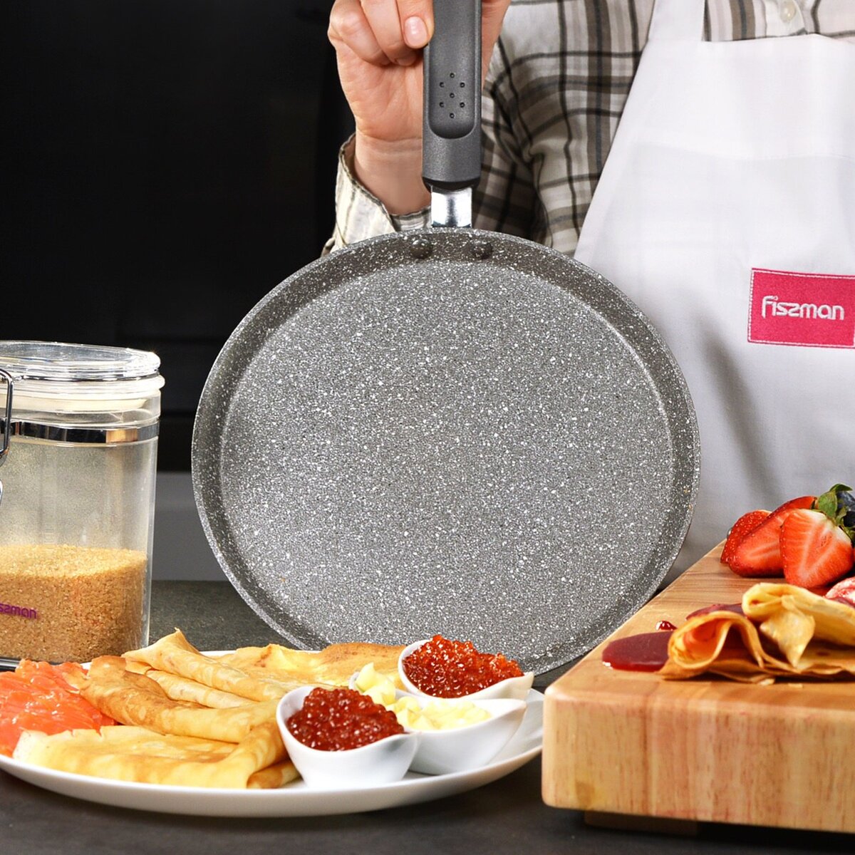 Блины как символ солнца. Блинчики не получились. Идеальные блины. Эластичные блины на молоке. Блины получаются всё лучше.