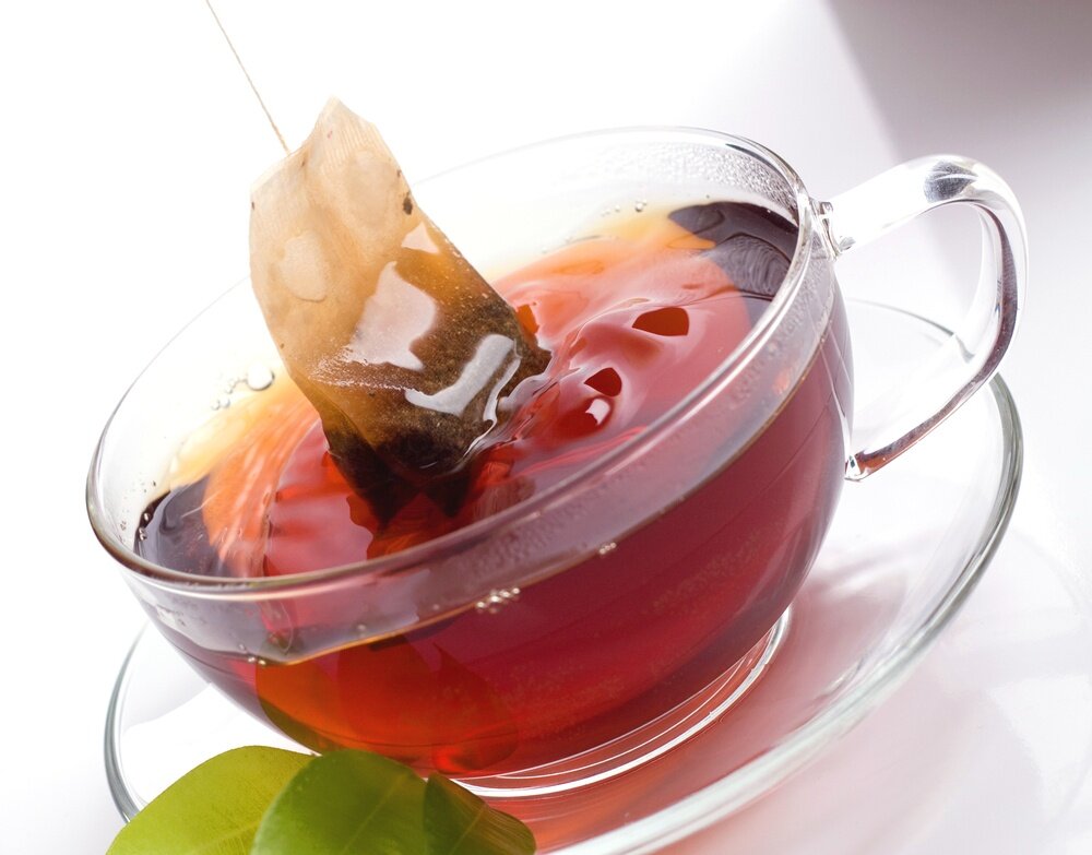 Как сделать чай в пакетиках вкуснее: простой лайфхак при заваривании напитка