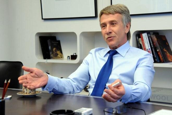 Леони́д Ви́кторович Михельсо́н