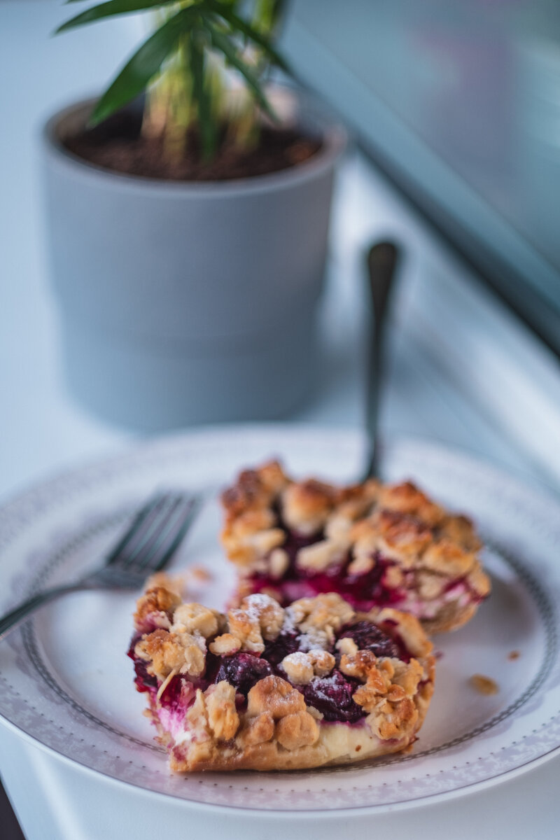 🍒🥧 Вишнёвый крамбл с овсянкой и творогом без сахара | Диди Миам Миам |  Дзен