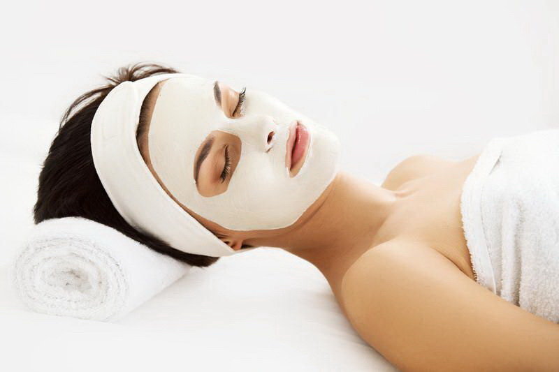 Каолин: 5 масок из белой глины, которые помогут сохранить красоту кожи лица