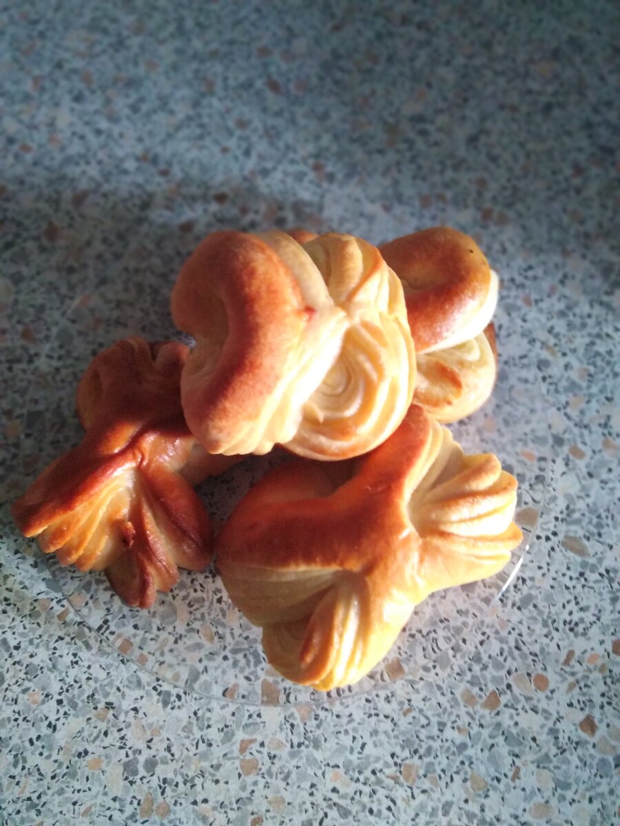     Любимые детьми булочки бабочки