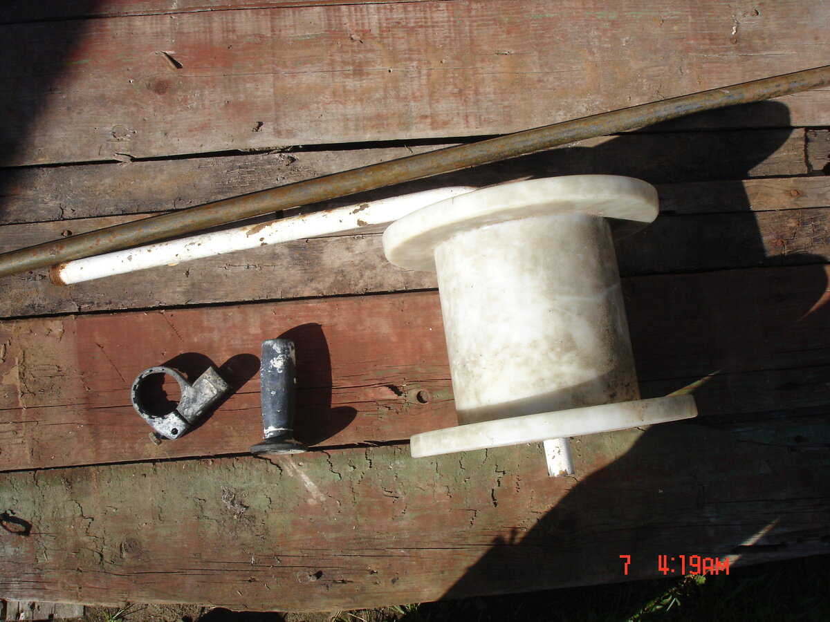 Катушка для провода из хлама