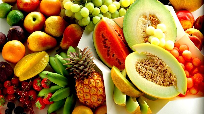 Ах, фрукты, мы все их так любим! Они не только вкусны, но еще и очень полезны. Предлагаю топ 10 самых полезных фруктов на планете.