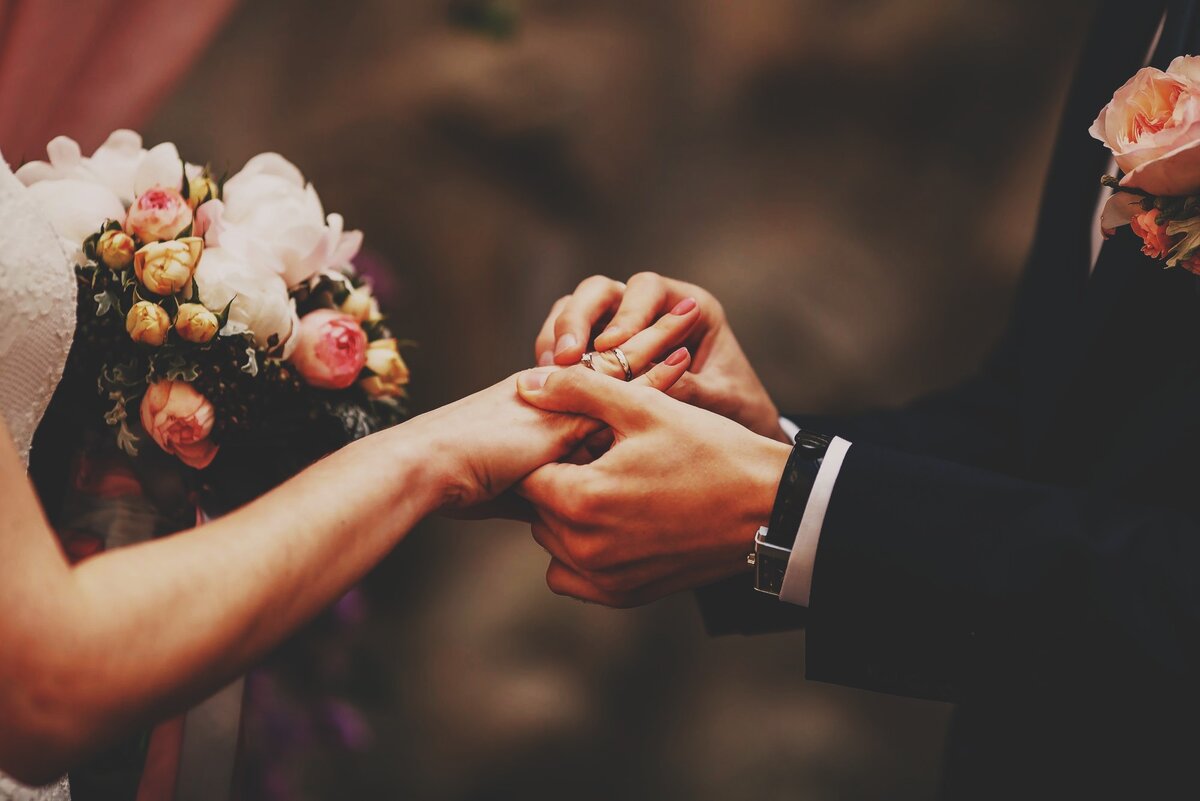 Подписывайся на канал и ставь лайк, так я пойму, что ты меня ценишь :з