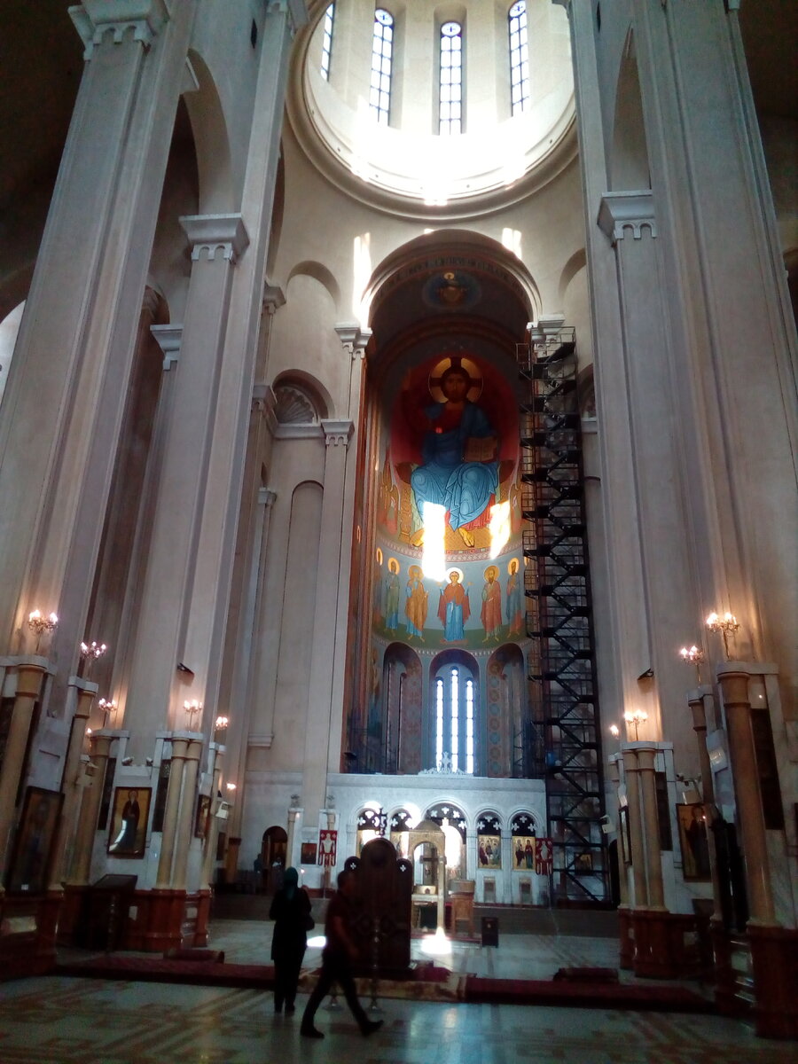 Svetitskhoveli Cathedral виноград