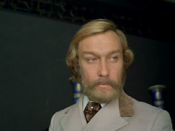 Олег Янковский. Фильмы: " Щит и меч" - Генрих Шварцкопф; " Обыкновенное чудо" - Волшебник; "Мой ласковый и нежный зверь" - Сергей Петрович Камышев