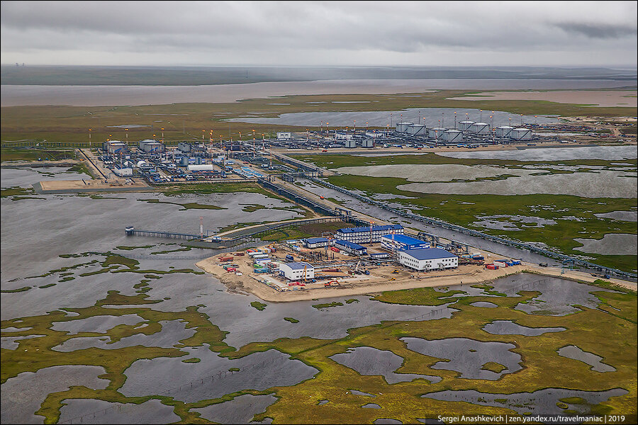 Как живут нефтяники в арктической тундре (не каждому в Сочи так живётся)
