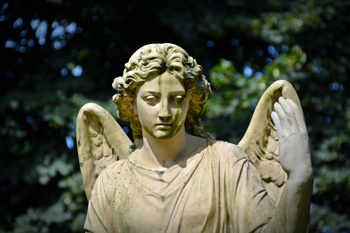 https://pixabay.com/photos/angel-figure-mourning-hope-1507747/