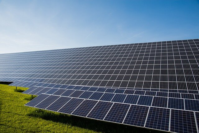https://pixabay.com/get/52e9d4444a50b10ff3d89938b977692b083edbe25250764d7d267d/photovoltaic-491702_640.jpg