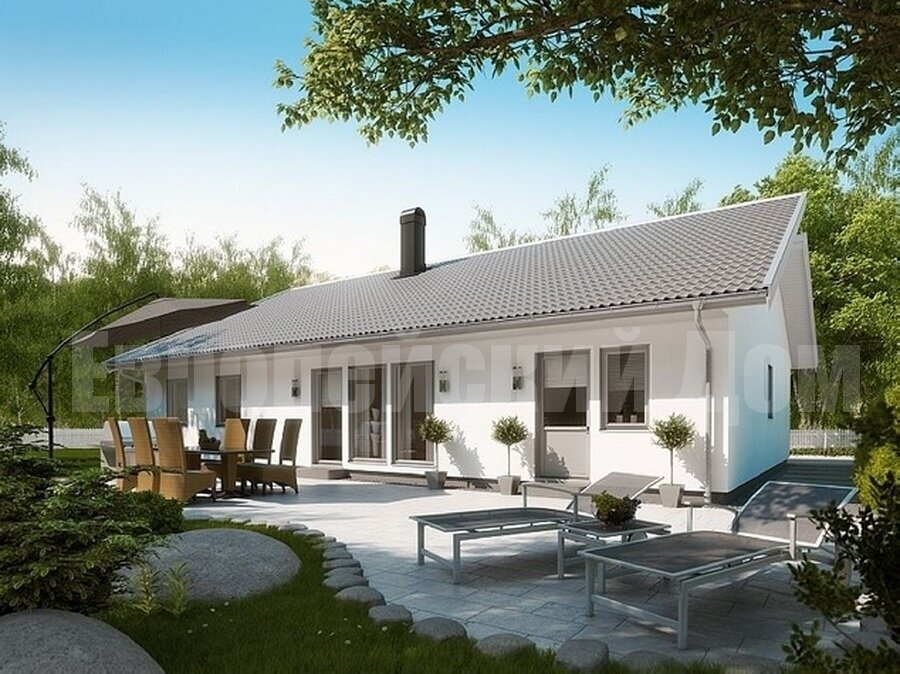 Вид на задний фасад. Источник изображения: канал "Проекты Домов. Строительство." (https://zen.yandex.ru/proekt), Яндекс Дзен.