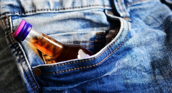 Фото: pixabay.com, по данным экспертов РИА Рейтинг в Магаданской области зафиксирован высочайший уровень потребления алкоголя 