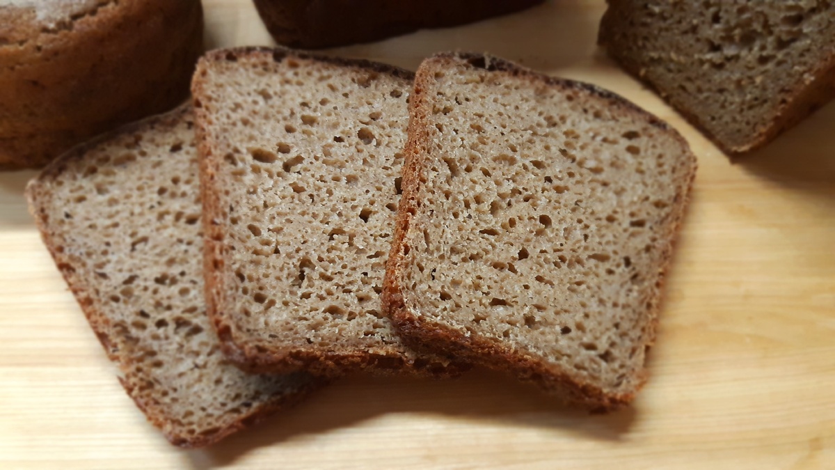 Эта фотография была сделана в 2011 году и она до сих пор, что говорится, с запахом.