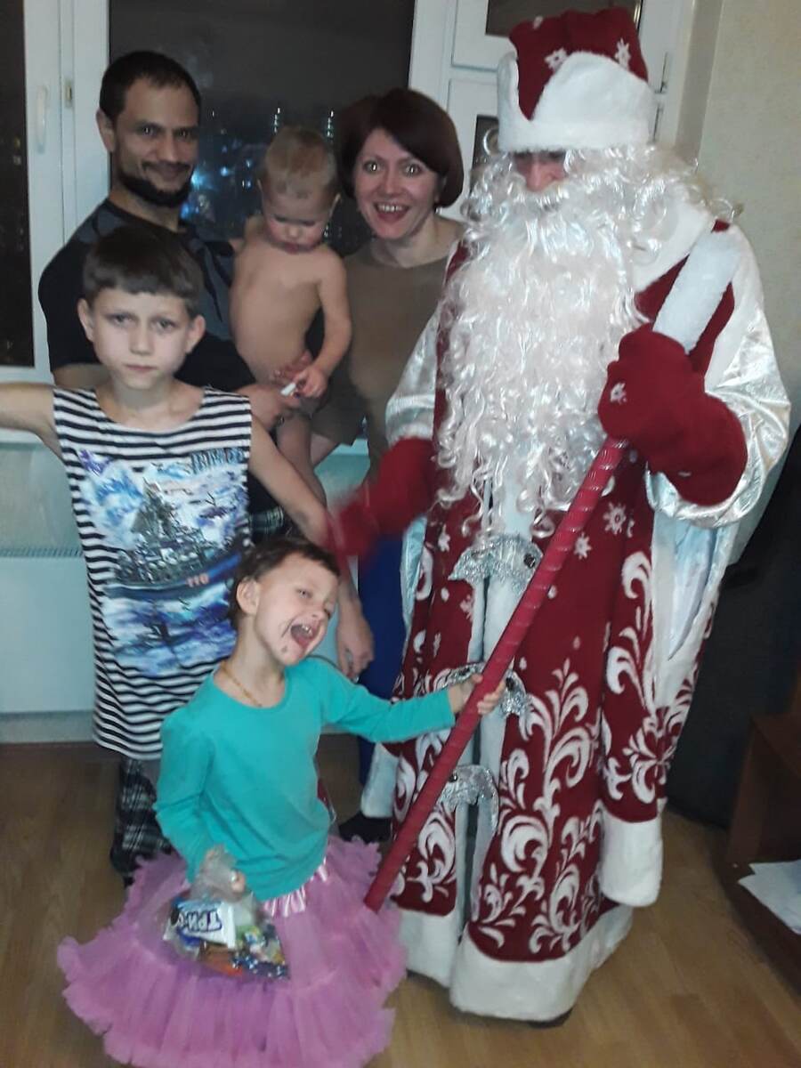 А вот и он - Дед Мороз и счастье!