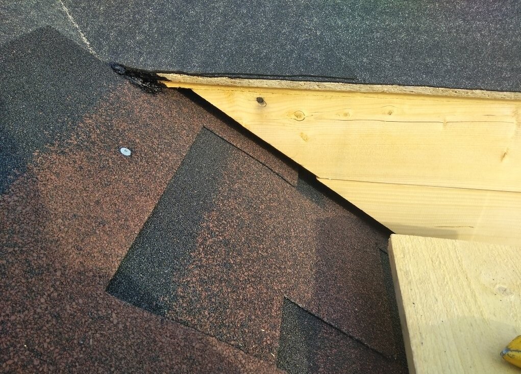 Примыкания на мягкой кровле. Угол примыкания кровли. Углы примыкания на мягкой кровле