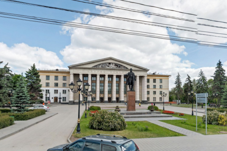 Пл кирова