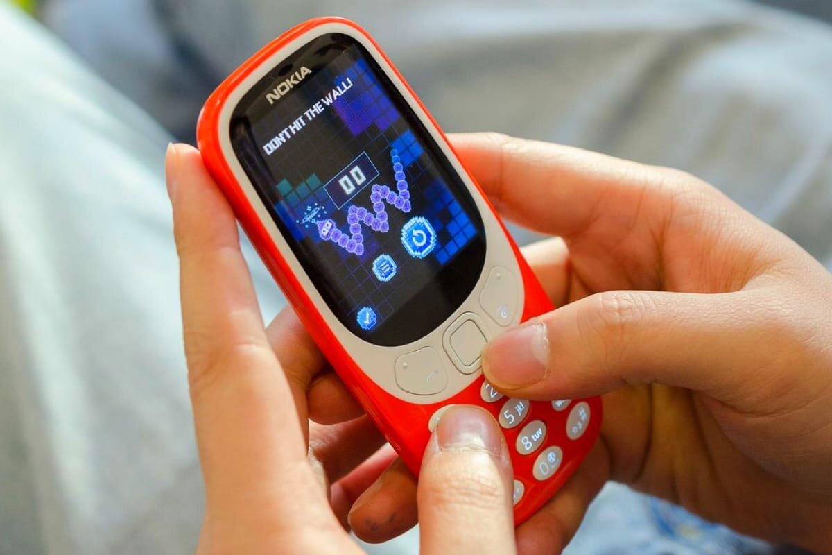 Легендарная игра «Змейка» на Nokia 3310